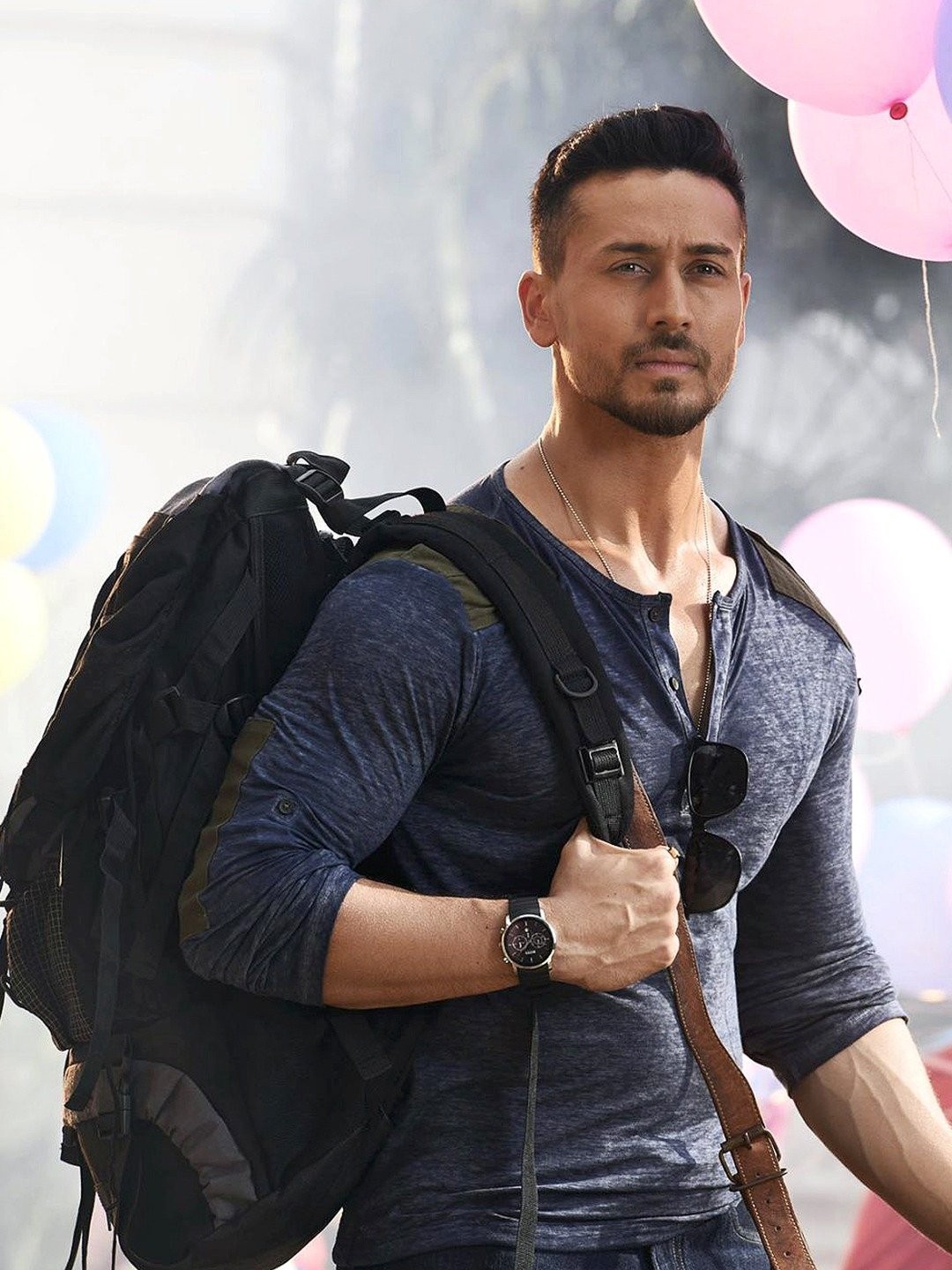 Download Tiger Shroff In Baaghi 2 Wallpaper | Wallpapers.com